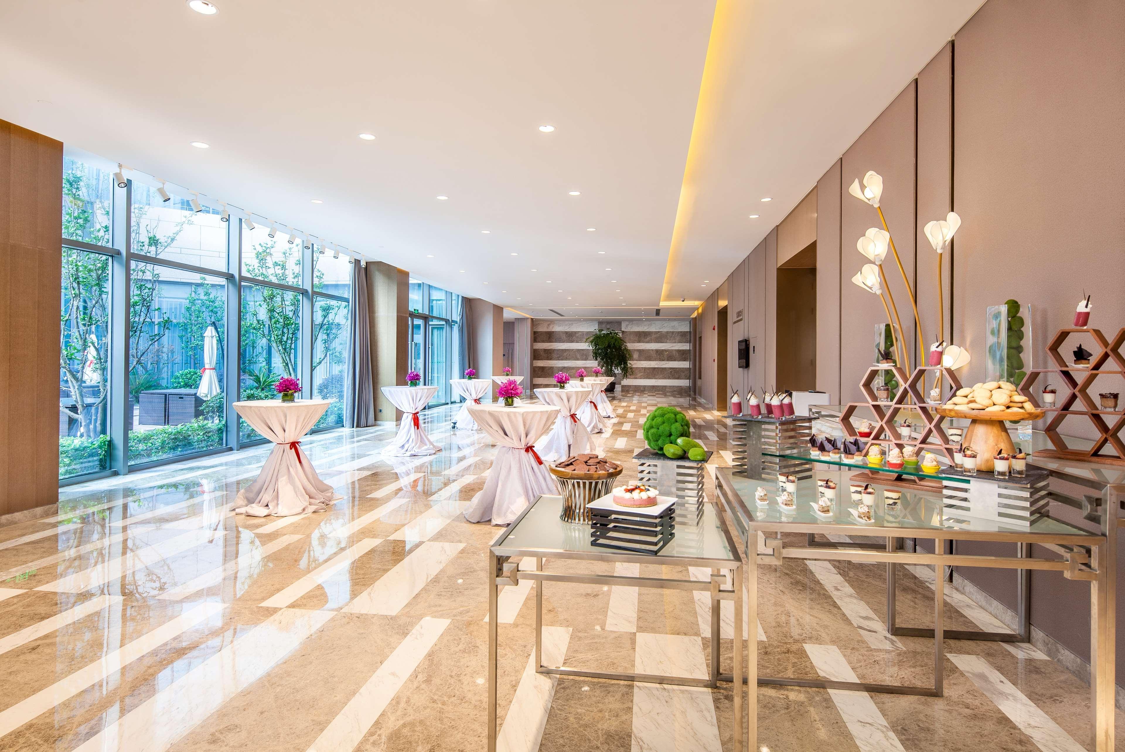 Radisson Exhibition Center Şanghay Dış mekan fotoğraf